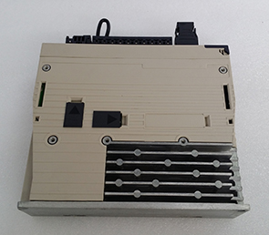 安川伺服驱动器维修SGDV-R90A11A