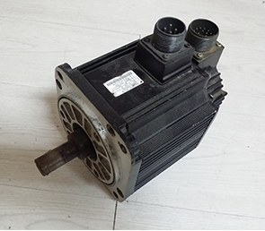 安川850W电机维修SGMGH-09ACA61