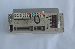 安川伺服驱动器报警A.7A怎么处理？